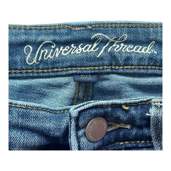 Universal Thread Distressed Mid-Rise Straight Leg Jeans Women Size 6/28 - Picture 8 of 10